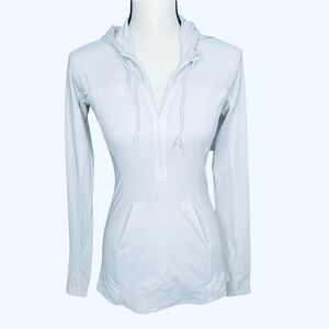 Lululemon Lightweight Nylon Quarter Zip Jacket in Icy Blue-Gray Hue - XS